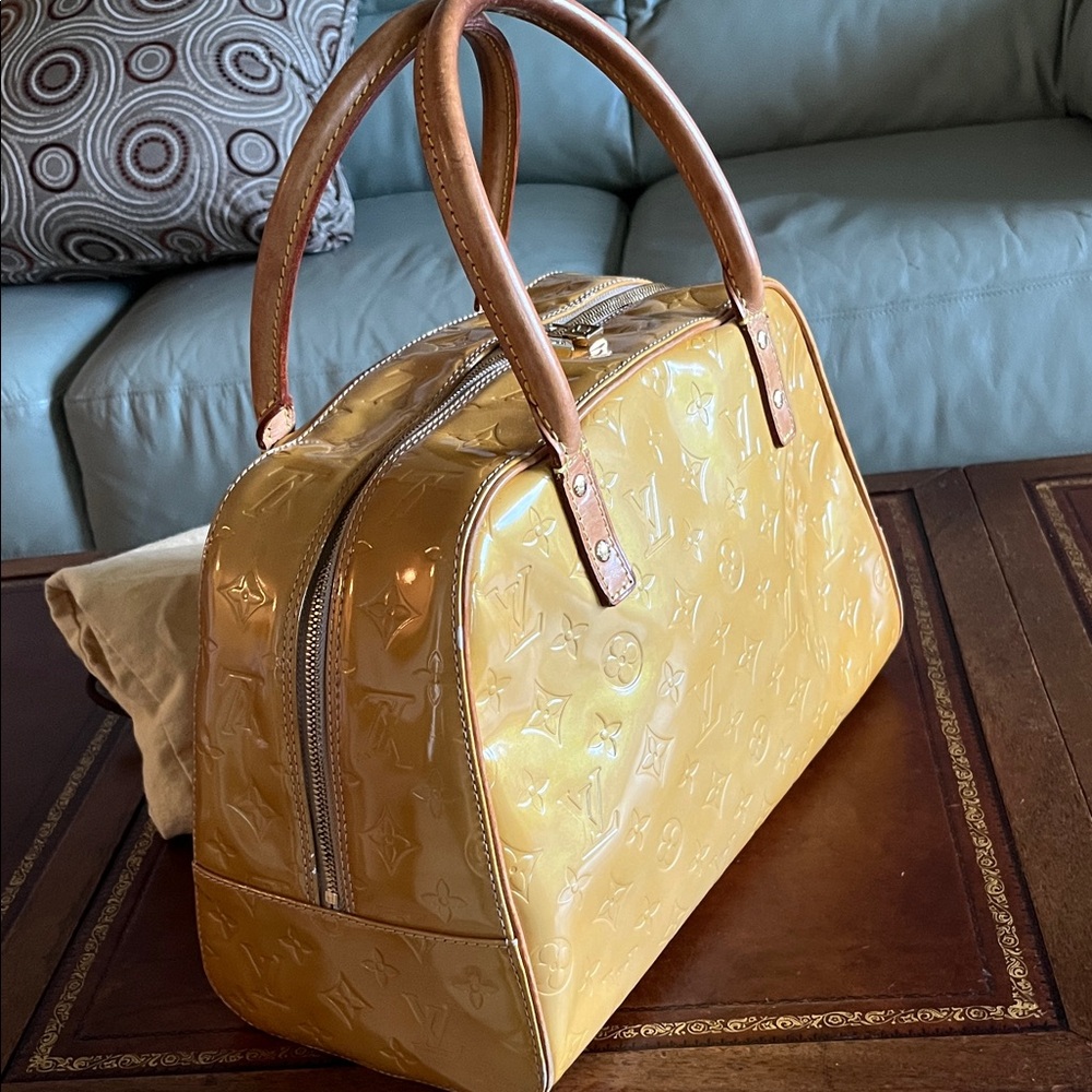 Louis Vuitton Vernis Monogram Tompkins Bag - Picture 3 of 16